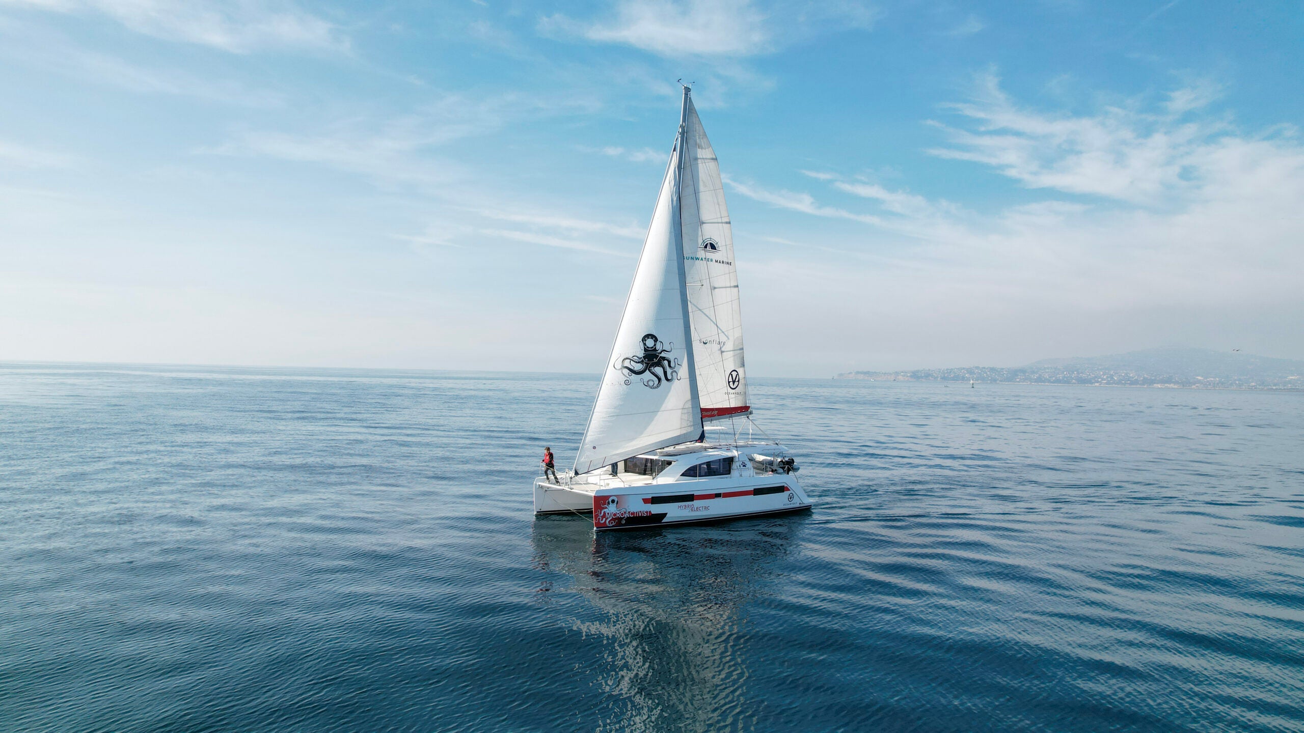 Walking the Talk: Avoiding Single Use Plastics at Sea – Plaine Products